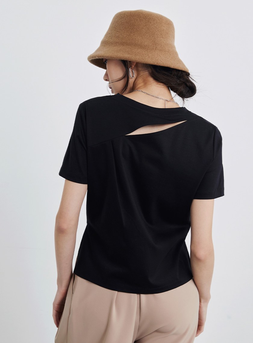 素面背簍空細節短袖上衣